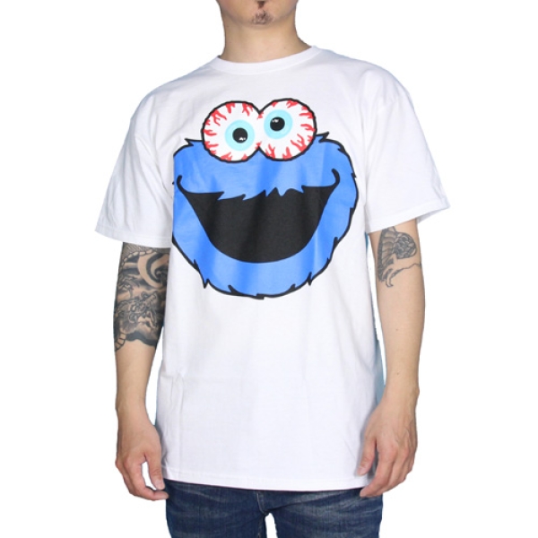 MISHKA×SESAME STREET COOKIE MONSTER KEEP WATCH Tシャツ