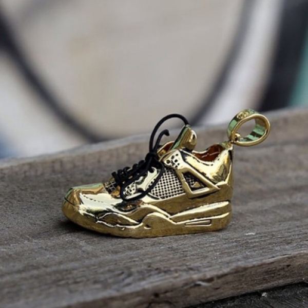 KINGICEスニーカーネックレス（箱付き）