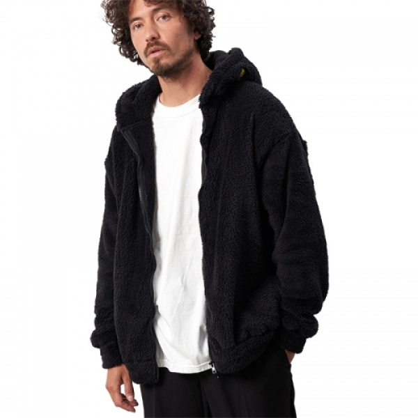 BASICS – isseymiyake.com